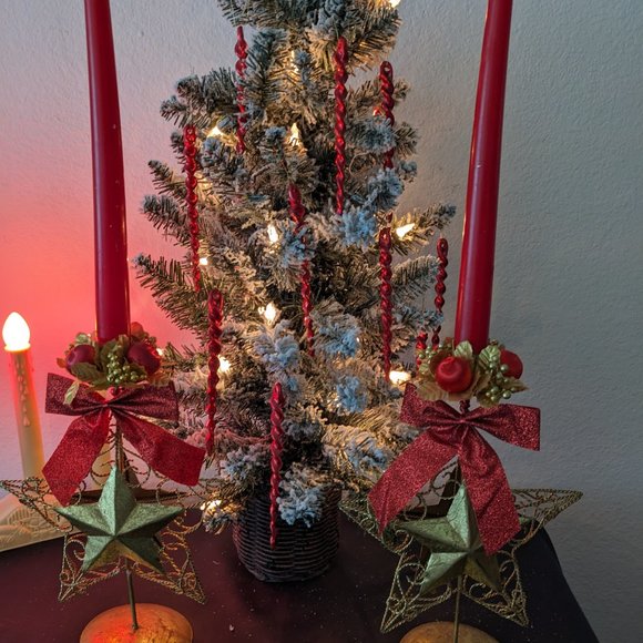 2 Vtg. Gold Star Candle Holders With Candle Rings And Candles - Picture 6 of 8